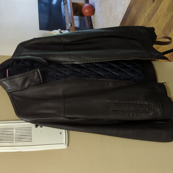Tommy Hilfiger Leather Jacket ( flash sale ) - Picture 4 of 5
